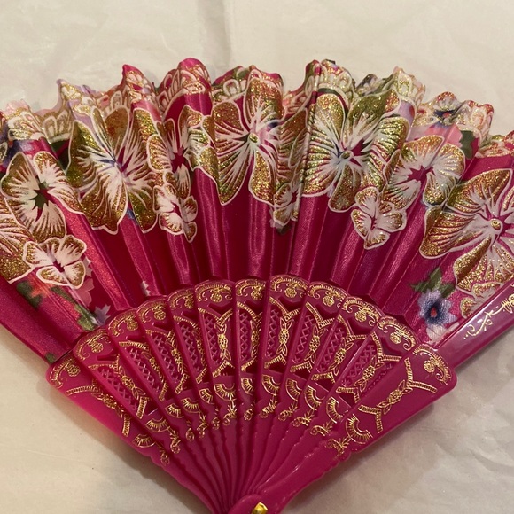 3 hand fans - Picture 10 of 11